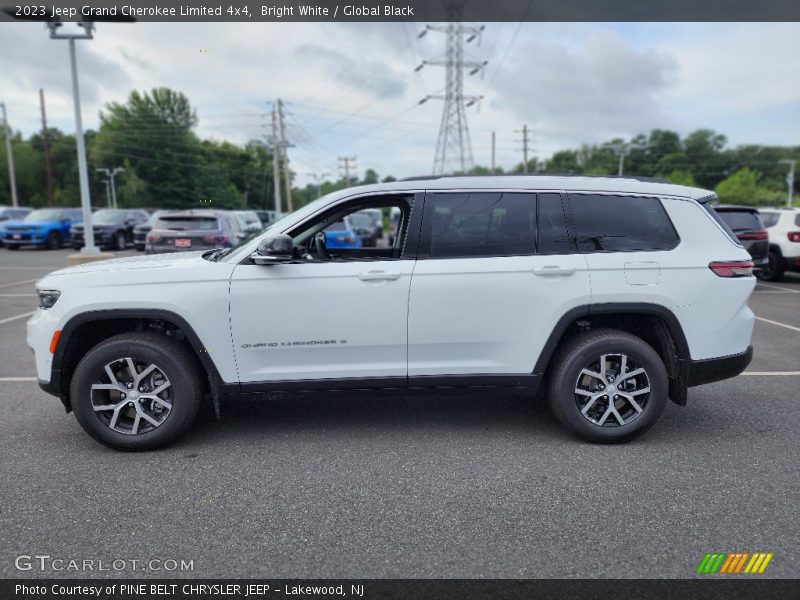Bright White / Global Black 2023 Jeep Grand Cherokee Limited 4x4