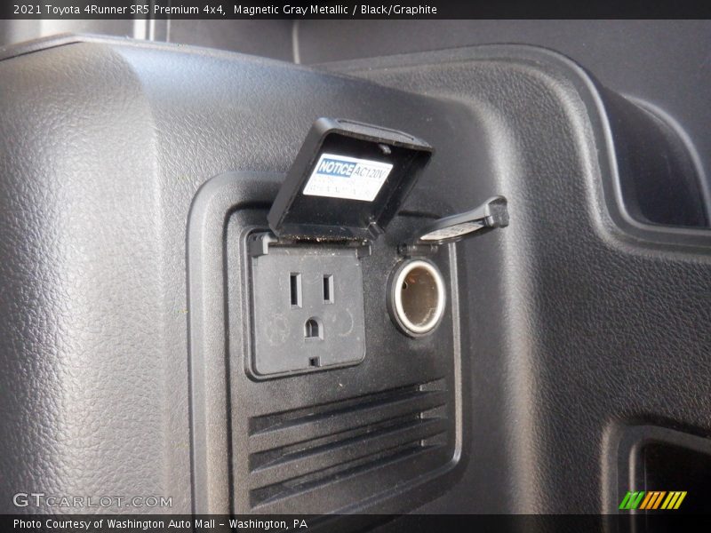 Magnetic Gray Metallic / Black/Graphite 2021 Toyota 4Runner SR5 Premium 4x4