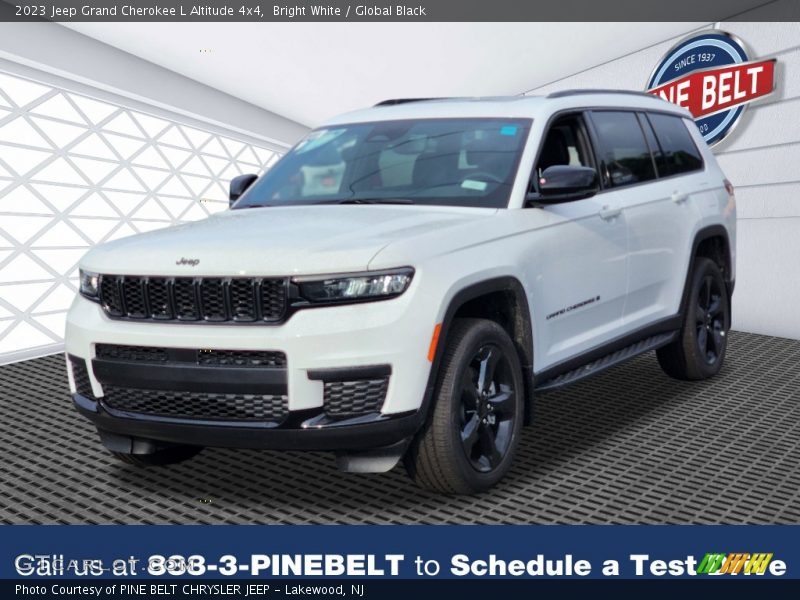 Bright White / Global Black 2023 Jeep Grand Cherokee L Altitude 4x4