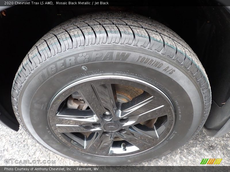  2020 Trax LS AWD Wheel