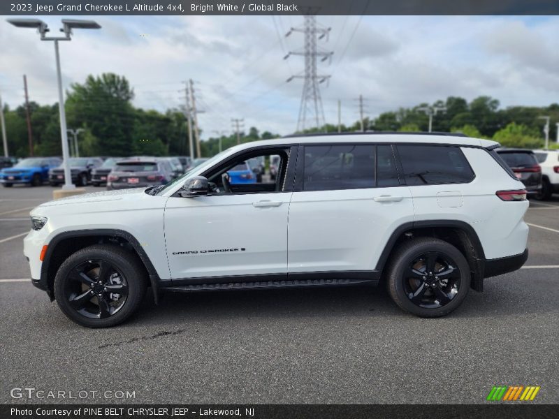 Bright White / Global Black 2023 Jeep Grand Cherokee L Altitude 4x4