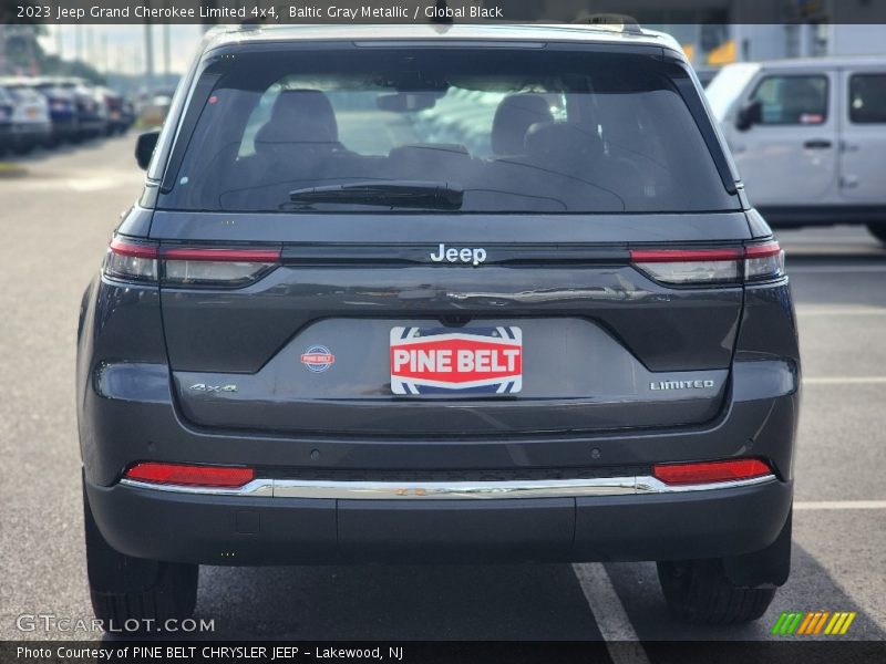 Baltic Gray Metallic / Global Black 2023 Jeep Grand Cherokee Limited 4x4