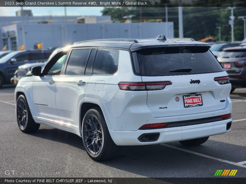 Bright White / Global Black 2023 Jeep Grand Cherokee L Summit Reserve 4WD