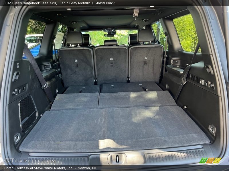  2023 Wagoneer Base 4x4 Trunk