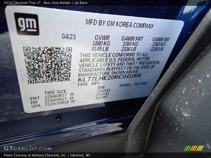 Blue Glow Metallic / Jet Black 2024 Chevrolet Trax LT