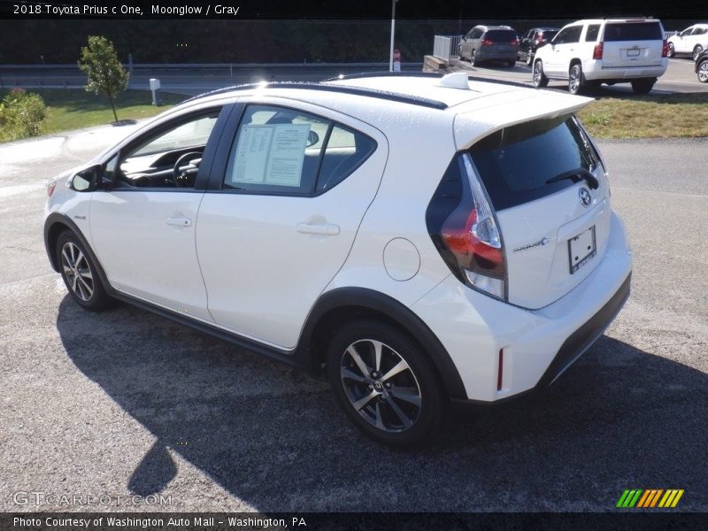 Moonglow / Gray 2018 Toyota Prius c One