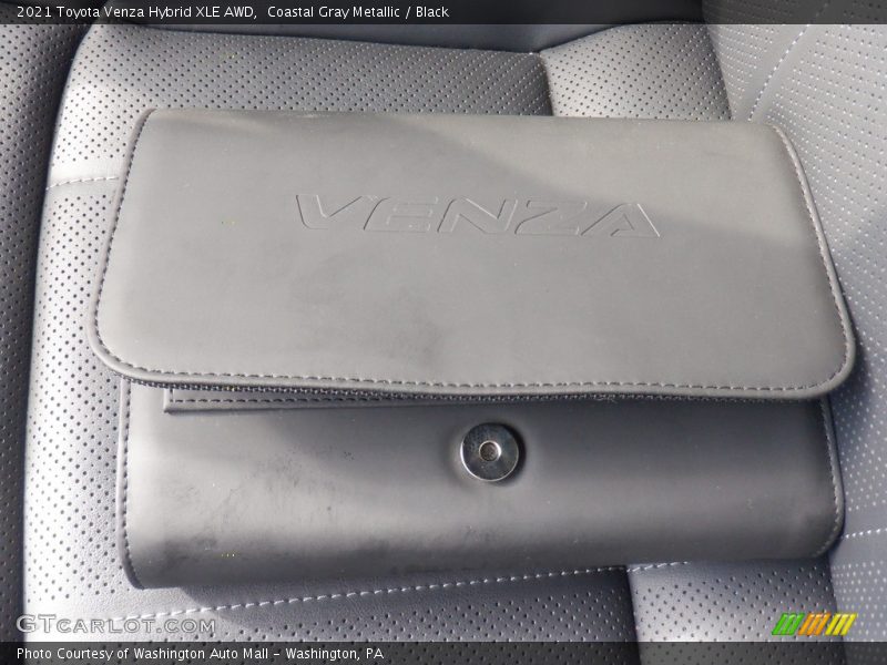Coastal Gray Metallic / Black 2021 Toyota Venza Hybrid XLE AWD
