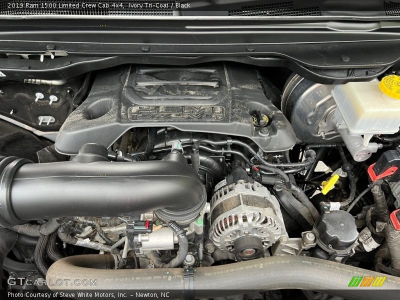 Ivory Tri–Coat / Black 2019 Ram 1500 Limited Crew Cab 4x4