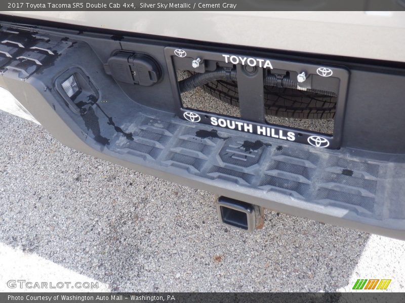 Silver Sky Metallic / Cement Gray 2017 Toyota Tacoma SR5 Double Cab 4x4