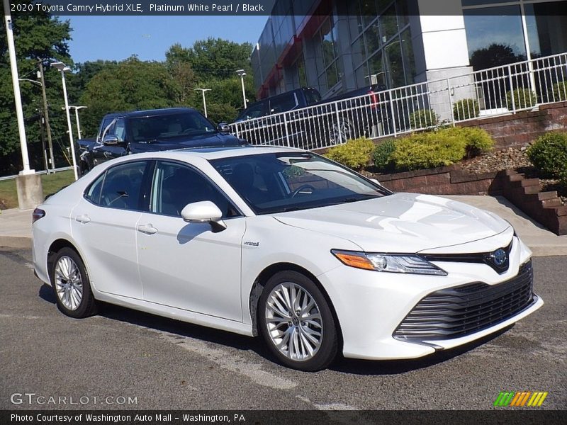 Front 3/4 View of 2020 Camry Hybrid XLE