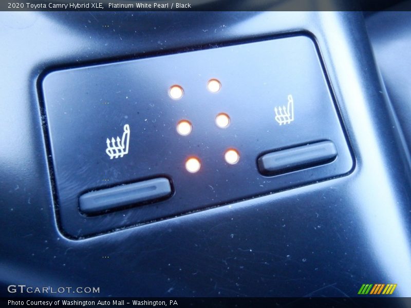 Platinum White Pearl / Black 2020 Toyota Camry Hybrid XLE