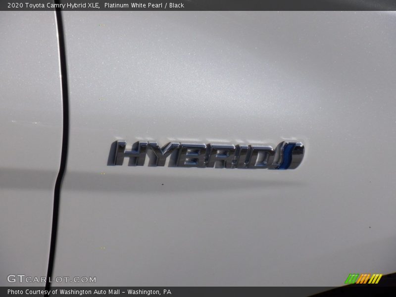 Platinum White Pearl / Black 2020 Toyota Camry Hybrid XLE