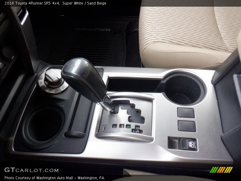 Super White / Sand Beige 2016 Toyota 4Runner SR5 4x4