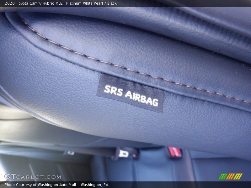 Platinum White Pearl / Black 2020 Toyota Camry Hybrid XLE