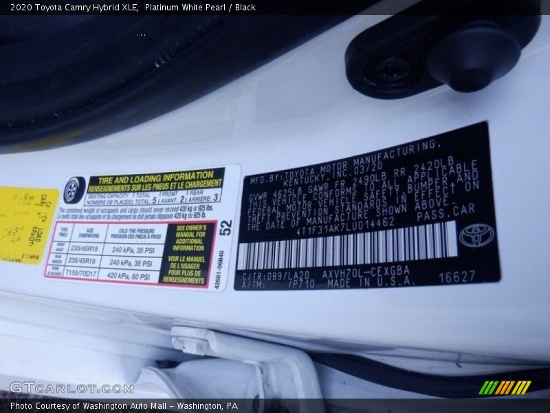 Platinum White Pearl / Black 2020 Toyota Camry Hybrid XLE