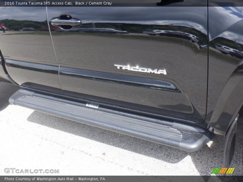 Black / Cement Gray 2016 Toyota Tacoma SR5 Access Cab