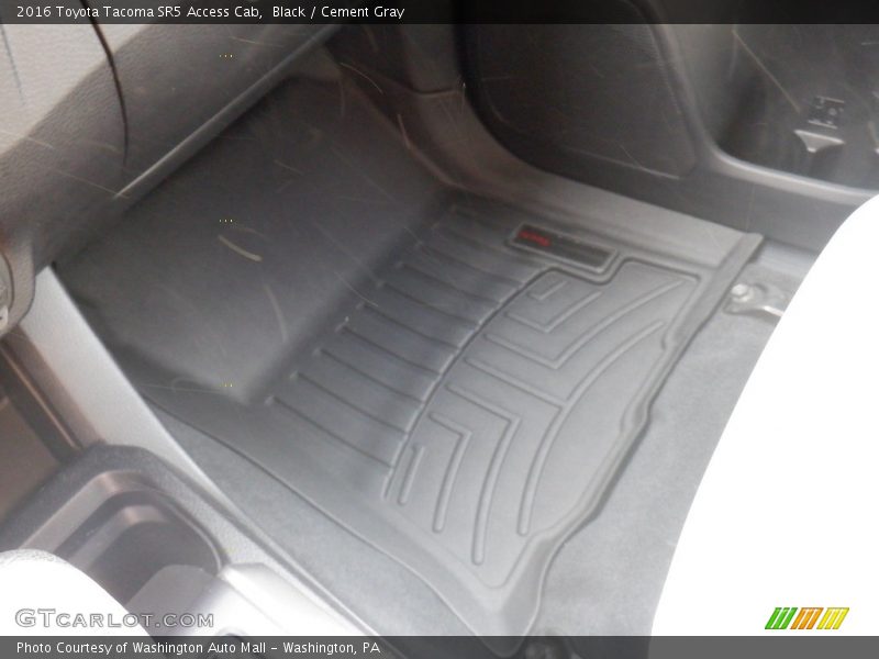 Black / Cement Gray 2016 Toyota Tacoma SR5 Access Cab