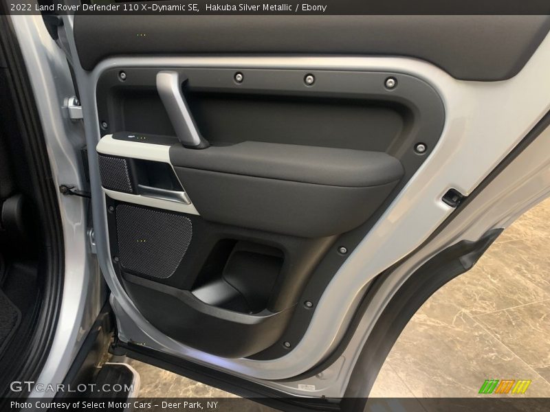 Hakuba Silver Metallic / Ebony 2022 Land Rover Defender 110 X-Dynamic SE