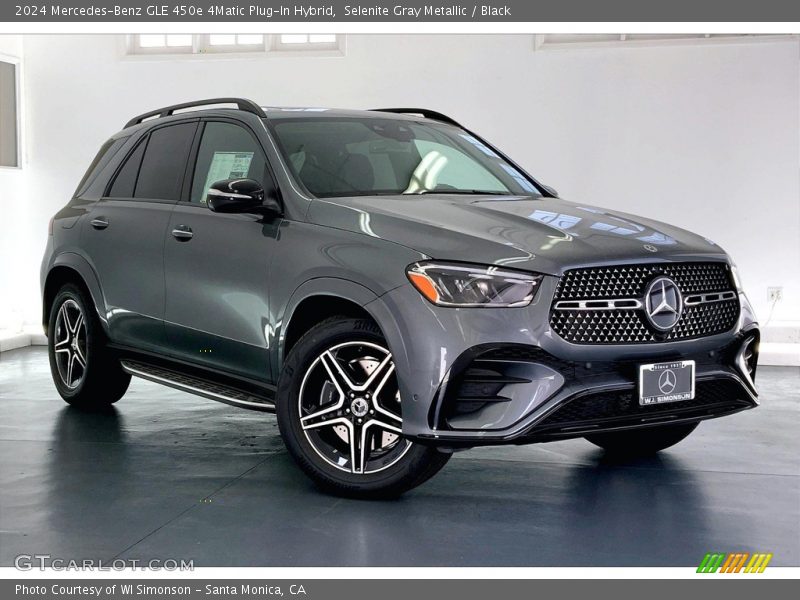 Front 3/4 View of 2024 GLE 450e 4Matic Plug-In Hybrid