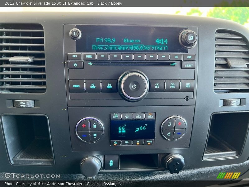 Controls of 2013 Silverado 1500 LT Extended Cab