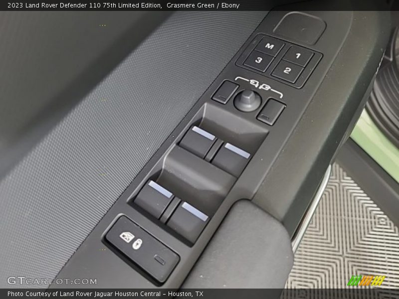 Grasmere Green / Ebony 2023 Land Rover Defender 110 75th Limited Edition