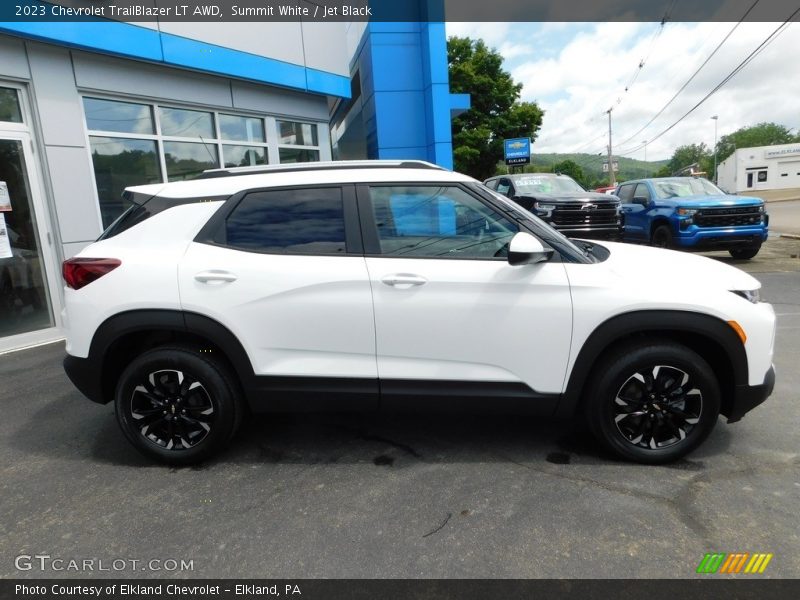 Summit White / Jet Black 2023 Chevrolet TrailBlazer LT AWD