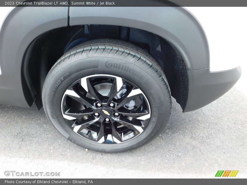 Summit White / Jet Black 2023 Chevrolet TrailBlazer LT AWD