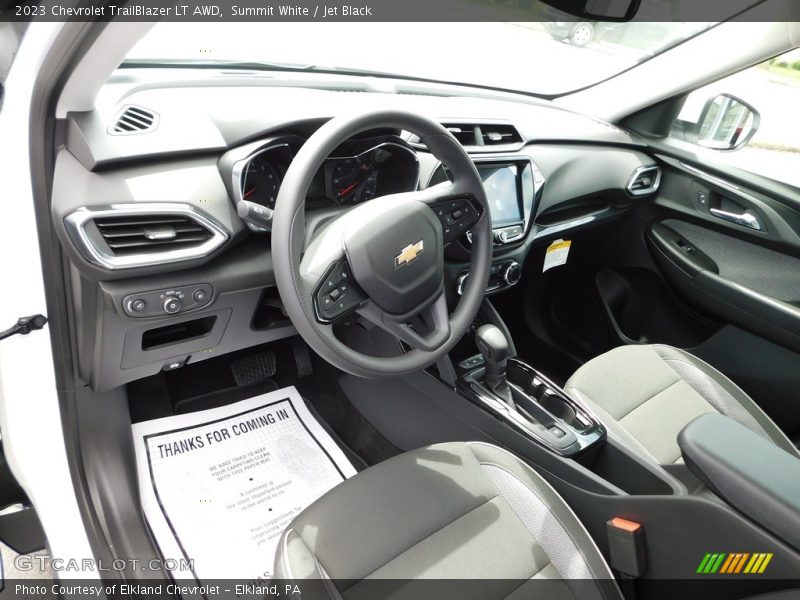 Summit White / Jet Black 2023 Chevrolet TrailBlazer LT AWD