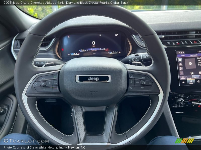  2023 Grand Cherokee Altitude 4x4 Steering Wheel