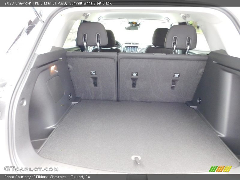 Summit White / Jet Black 2023 Chevrolet TrailBlazer LT AWD