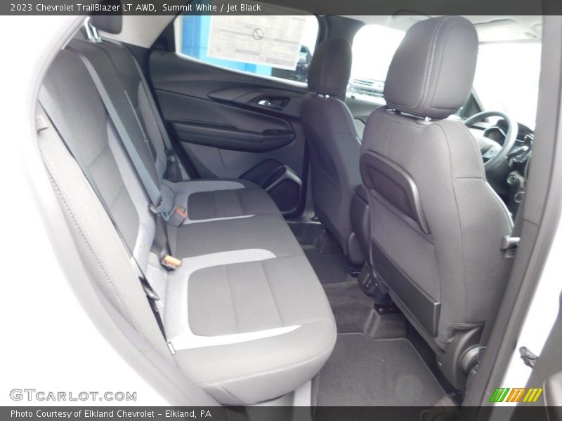 Summit White / Jet Black 2023 Chevrolet TrailBlazer LT AWD