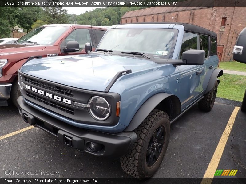 Azure Gray Metallic Tri-Coat / Dark Space Gray 2023 Ford Bronco Black Diamond 4X4 4-Door