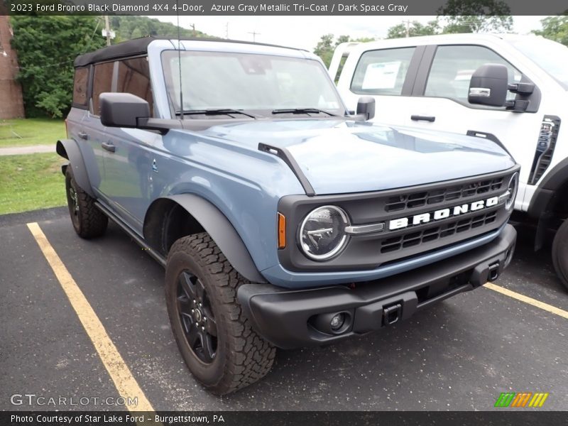 Azure Gray Metallic Tri-Coat / Dark Space Gray 2023 Ford Bronco Black Diamond 4X4 4-Door
