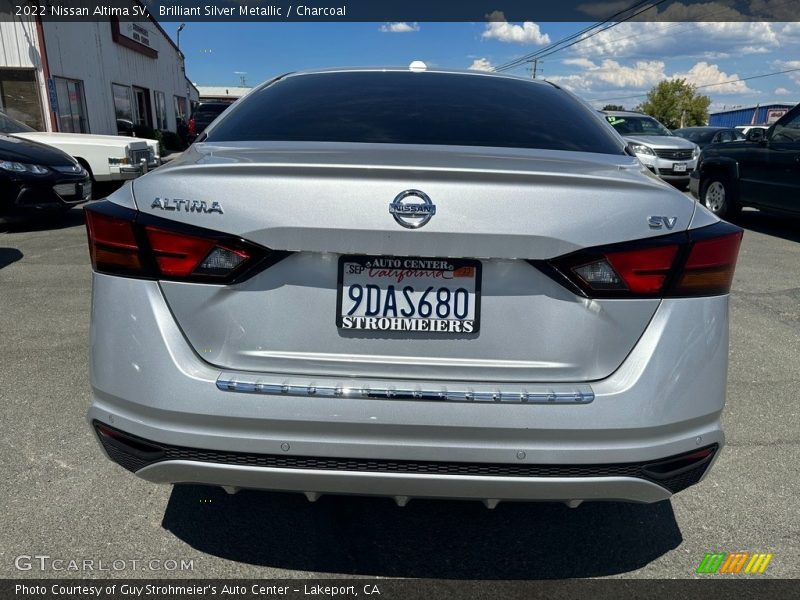Brilliant Silver Metallic / Charcoal 2022 Nissan Altima SV