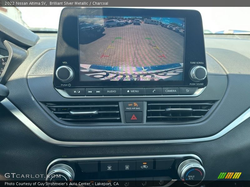 Controls of 2022 Altima SV