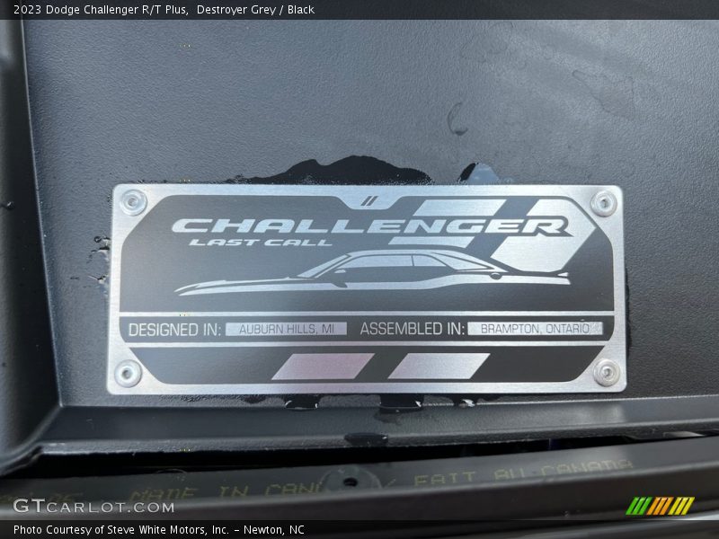 Destroyer Grey / Black 2023 Dodge Challenger R/T Plus