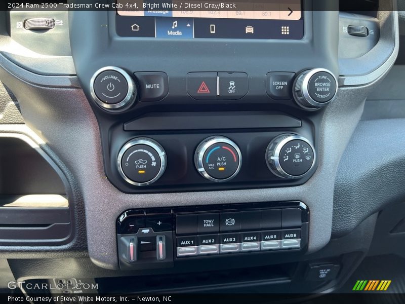 Controls of 2024 2500 Tradesman Crew Cab 4x4