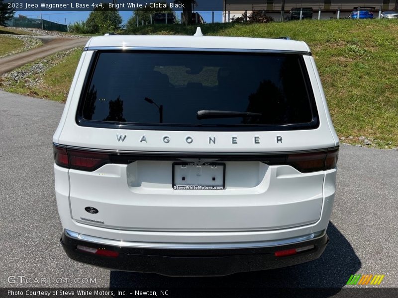 Bright White / Global Black 2023 Jeep Wagoneer L Base 4x4