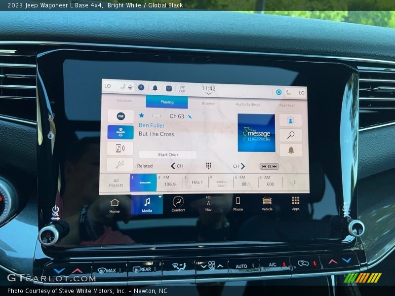 Bright White / Global Black 2023 Jeep Wagoneer L Base 4x4