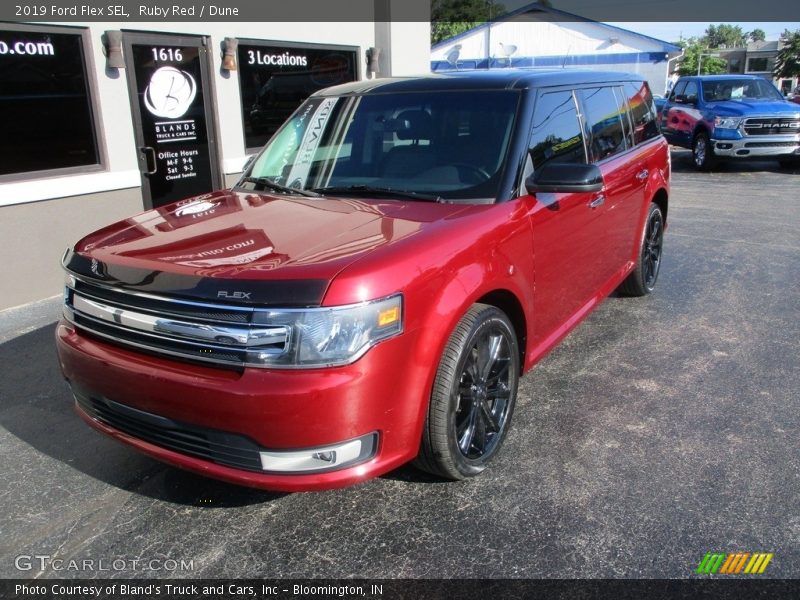 Ruby Red / Dune 2019 Ford Flex SEL