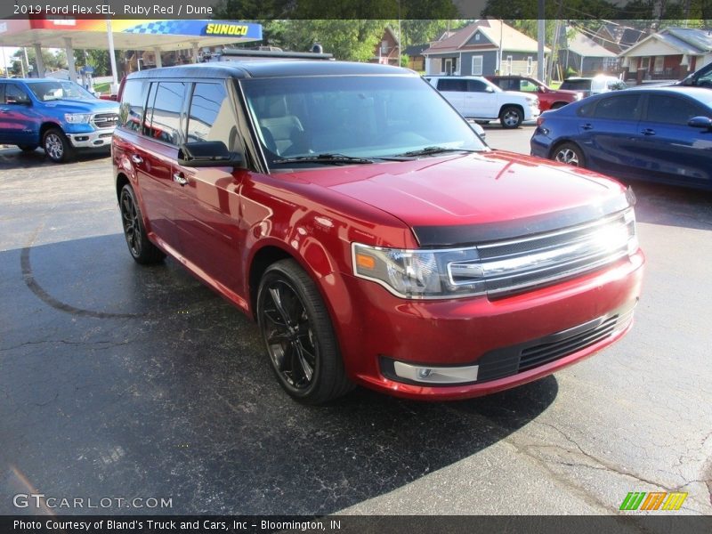 Ruby Red / Dune 2019 Ford Flex SEL