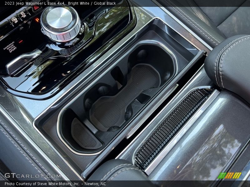 Bright White / Global Black 2023 Jeep Wagoneer L Base 4x4