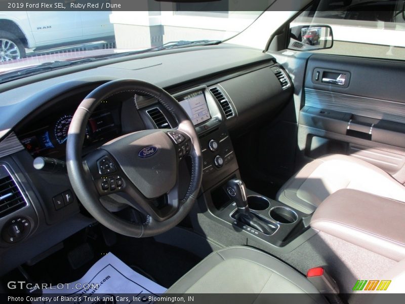 Ruby Red / Dune 2019 Ford Flex SEL