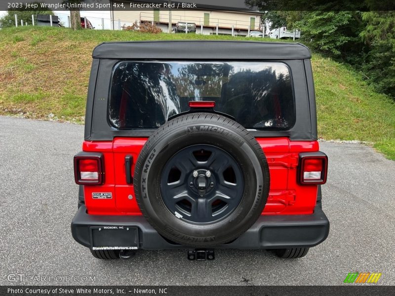 Firecracker Red / Black 2023 Jeep Wrangler Unlimited Sport 4x4