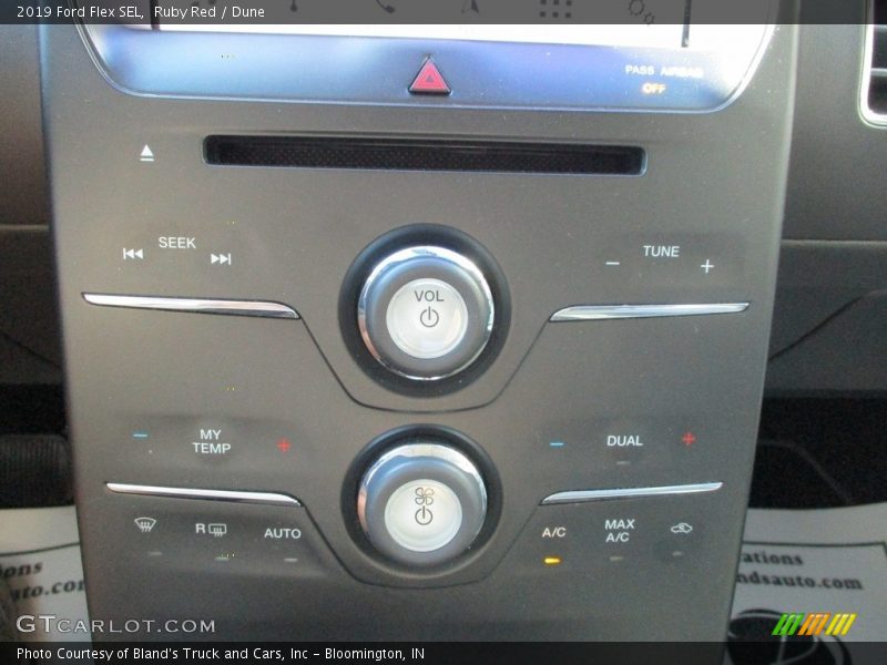 Ruby Red / Dune 2019 Ford Flex SEL
