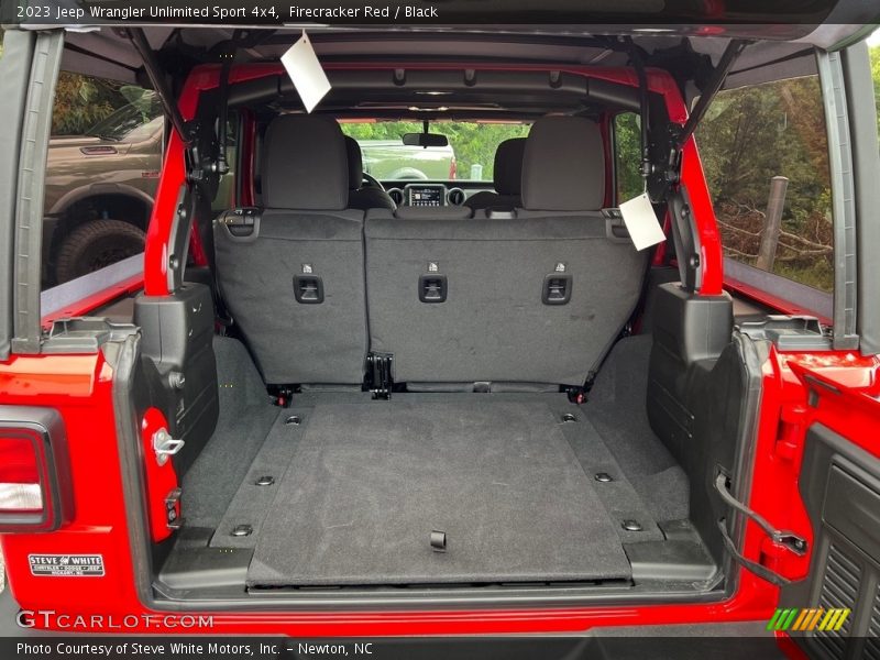  2023 Wrangler Unlimited Sport 4x4 Trunk