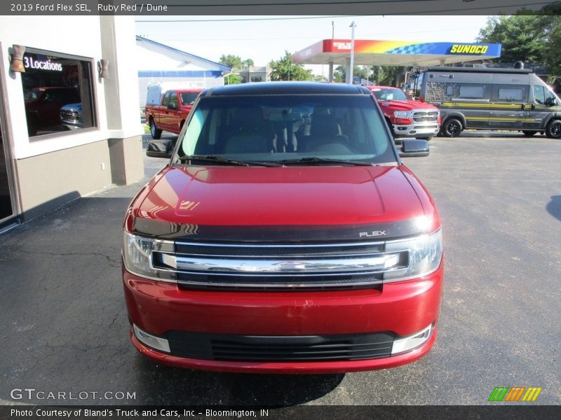 Ruby Red / Dune 2019 Ford Flex SEL