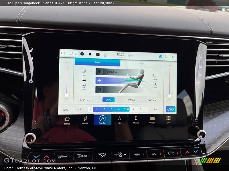 Bright White / Sea Salt/Black 2023 Jeep Wagoneer L Series III 4x4