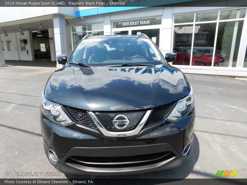 Magnetic Black Pearl / Charcoal 2019 Nissan Rogue Sport SL AWD