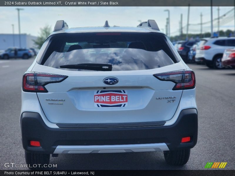 Crystal White Pearl / Slate Black 2024 Subaru Outback Limited XT
